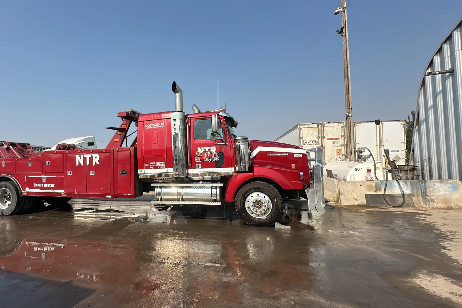 Notorious Towing heavy wrecker